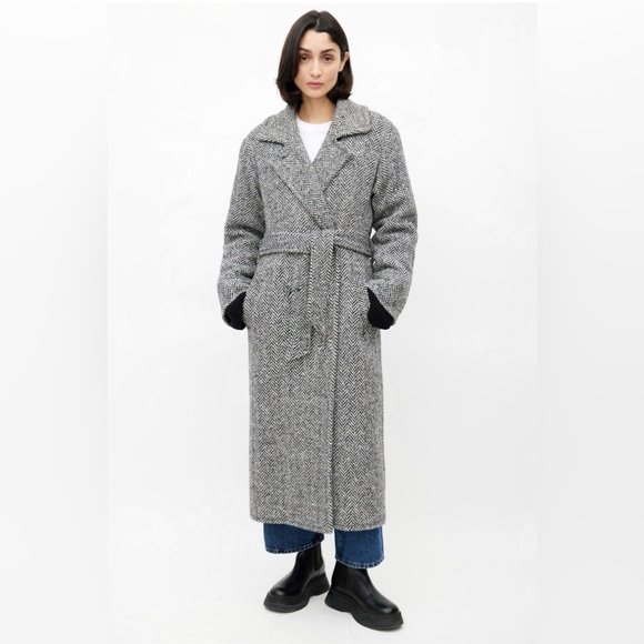 Joseph Jackets & Blazers - Joseph White & Black Wool Herringbone Coat  size 8